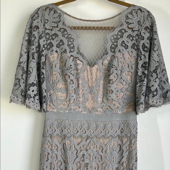 Tadashi Malina Flutter Sleeve Lace Gown In Pewter/ Petal - 6 - Picture 5 of 10
